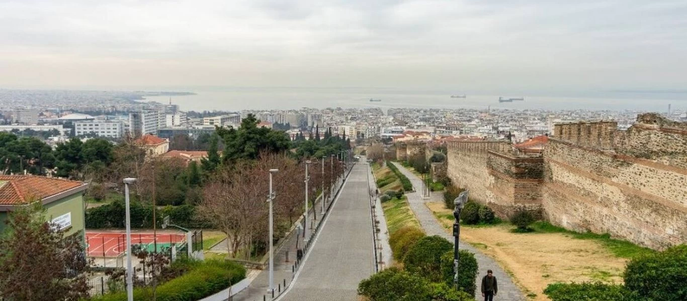 Θεσσαλονικη: Αποδίδεται αναβαθμισμένη στους πολίτες η οδός Ελένης Ζωγράφου